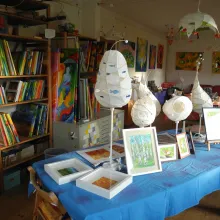 Bilder, Lampen u.a. im Atelier Antje Seewald