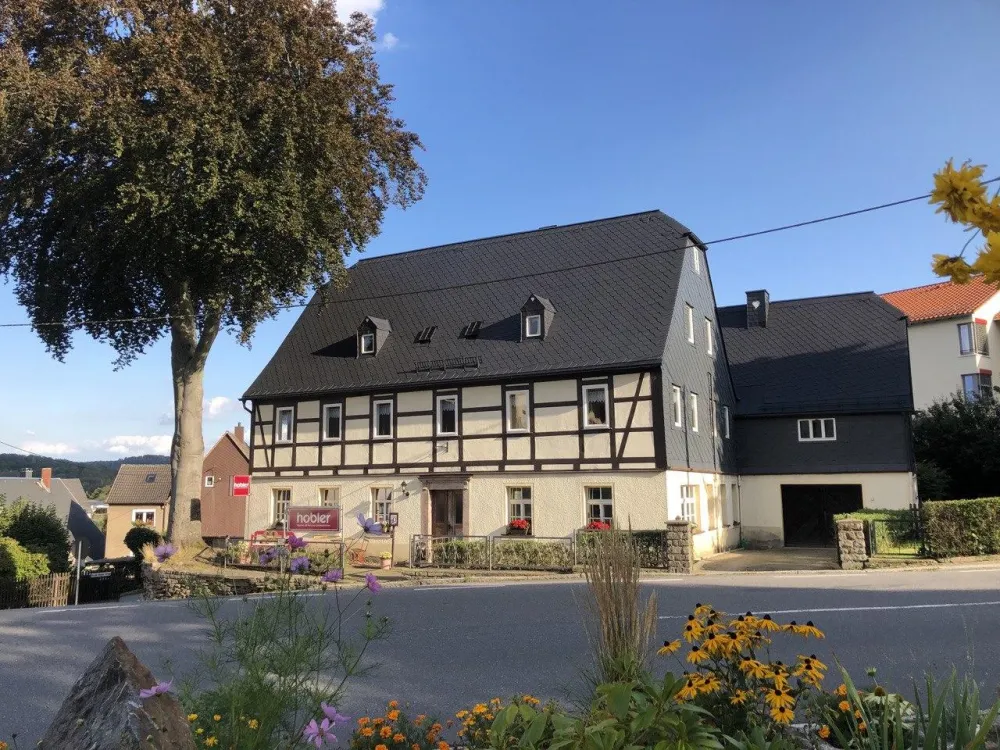 Werstattgebäude im Herzen von Grünhainichen