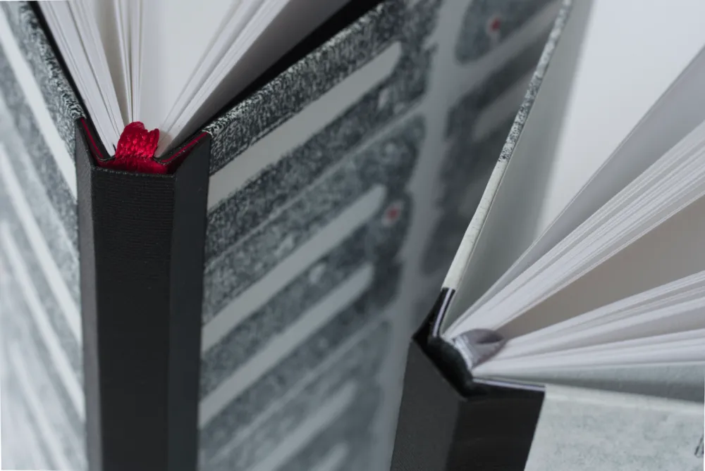 Gästebücher Sewn-Board-Binding
