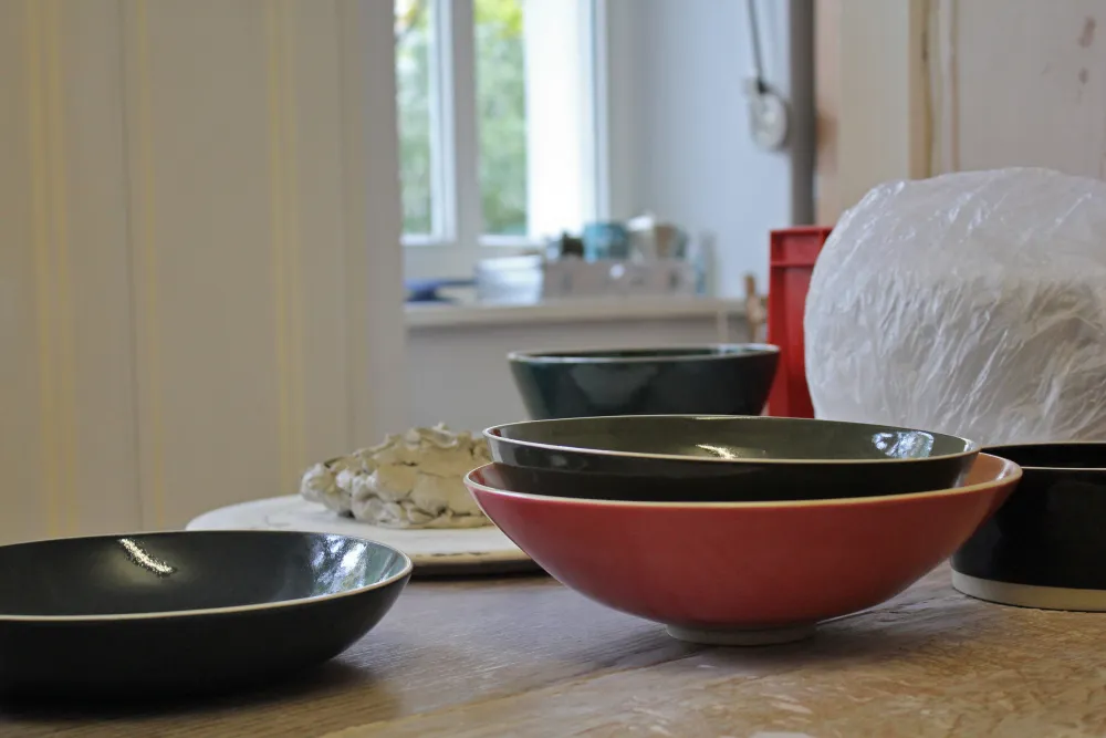 P. C. | STUDIO CERAMICS Keramikstudio. Töpferkurs an der Drehscheibe in Berlin
