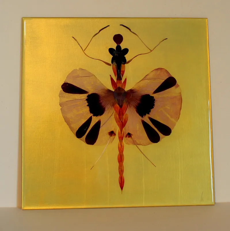 Blütenkunstwerk in Epoxidharz